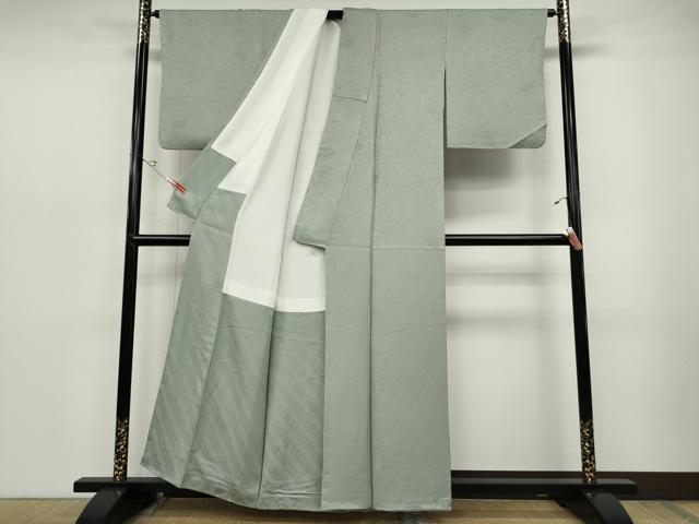 平和屋着物●京友禅作家　山科春宣　色無地　風景草花地紋　青磁鼠色　正絹　逸品　CABD0075ut