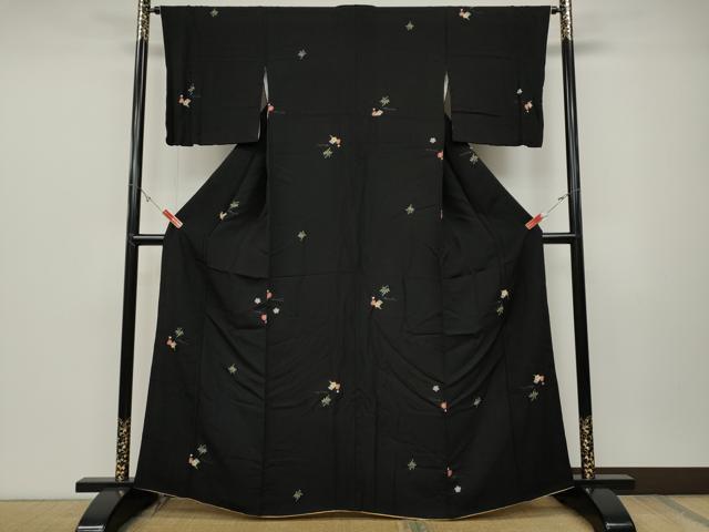 平和屋着物●上質な小紋　笹　枝梅　こぼれ松葉　黒地　金彩　正絹　逸品　CABD0111ut