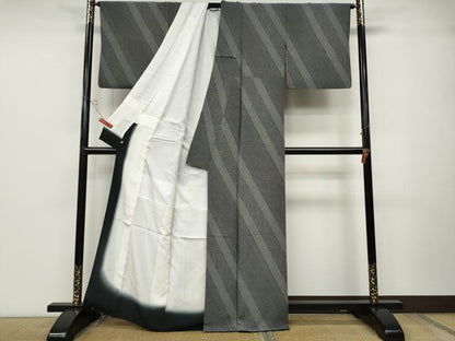 平和屋着物●江戸小紋 斜線寄せ小紋柄 黒地 さが美扱い 正絹 逸品 CABD0114ut