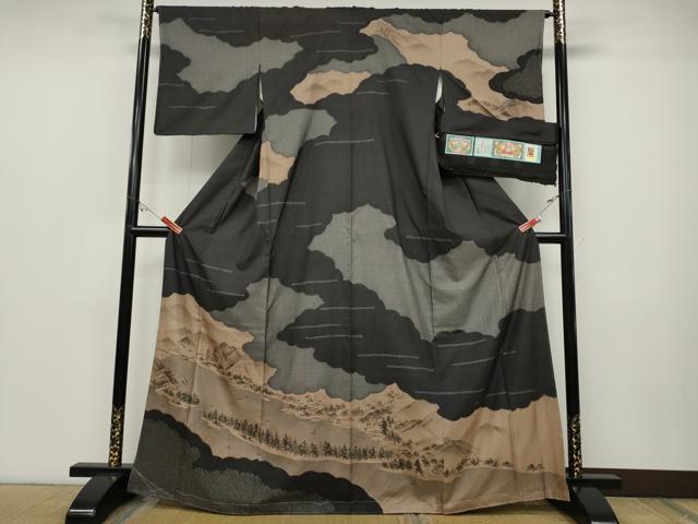 平和屋着物●訪問着　本場大島紬　9マルキ　泥染め　雲取り風景文　河野大島紬謹製　ますいわ屋扱い　証紙付き　逸品　未使用　CABD0121ut