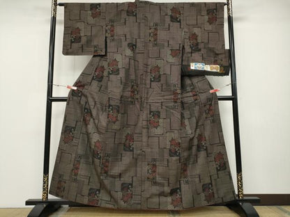 平和屋着物●本場大島紬　9マルキ　泥染め　色紙重ね花文　証紙付き　正絹　逸品　CABD0124ut