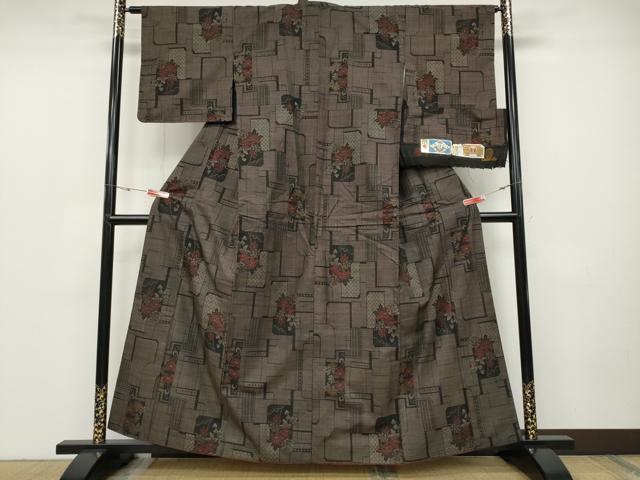 平和屋着物●本場大島紬　9マルキ　泥染め　色紙重ね花文　証紙付き　正絹　逸品　CABD0124ut
