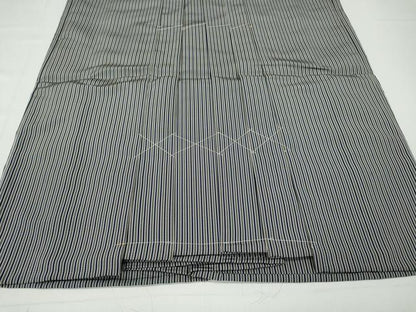 平和屋着物●男性　精巧昆龍平　馬乗り袴　縞　反端付き　正絹　逸品　未使用　CABD0145ut