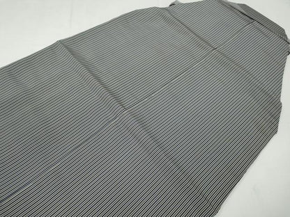平和屋着物●男性　精巧昆龍平　馬乗り袴　縞　反端付き　正絹　逸品　未使用　CABD0145ut