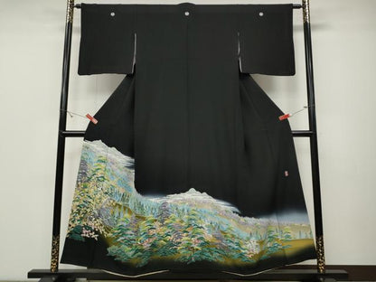 平和屋着物●十日町友禅作家　岡村蒼風　黒留袖　遠山草花文　暈し染め　鈴乃屋扱い　正絹　逸品　CABD0166ut