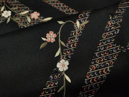 平和屋着物●訪問着　刺繍　飛鳥蔦の葉花文　黒地　金彩　正絹　逸品　CABD0250ut