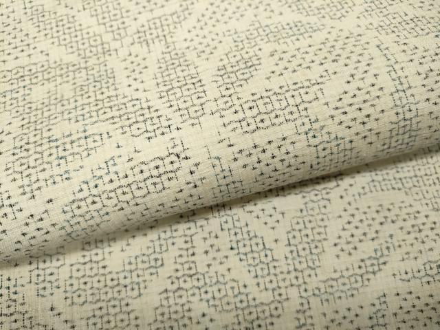 平和屋着物●本場結城紬　重要無形文化財　80亀甲　舞葉文　正絹　逸品　CABD0256ut