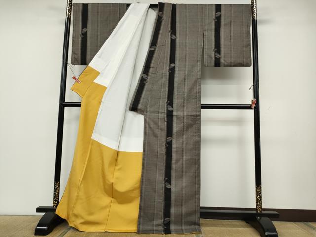 平和屋着物●本場大島紬　9マルキ　地紙花文　ロング丈　正絹　逸品　CABD0262ut