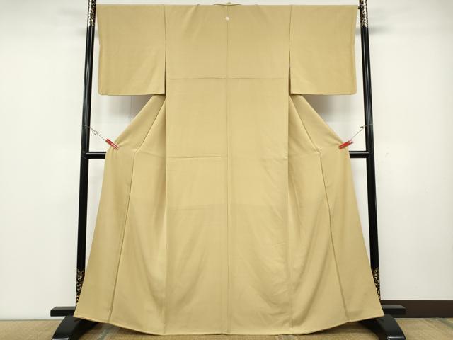 平和屋着物●上質な色無地　芥子色　お召縮緬　正絹　逸品　CABD0264ut