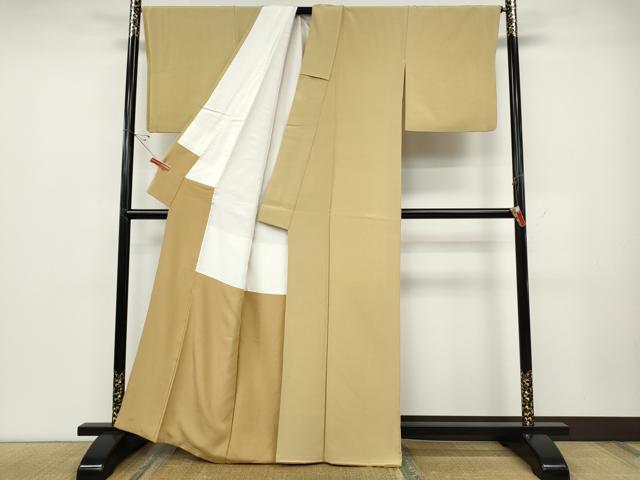 平和屋着物●上質な色無地　芥子色　お召縮緬　正絹　逸品　CABD0264ut