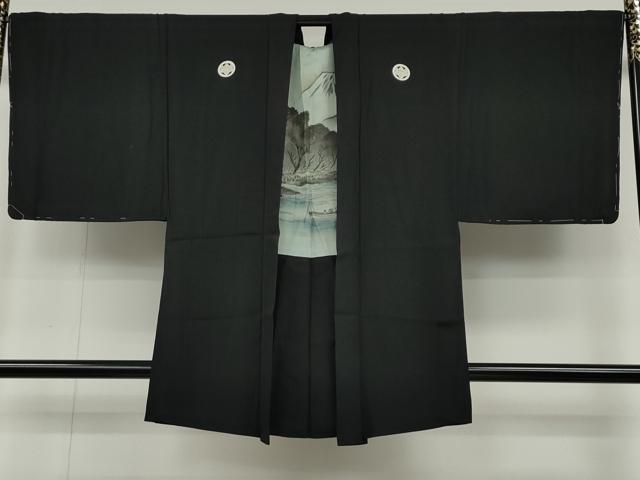 平和屋着物●男性　黒紋付・羽織セット　羽裏：風景文　正絹　逸品　未使用　CABD0295ut