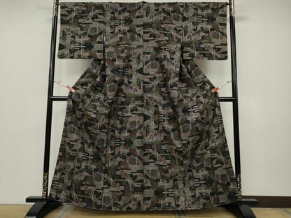 平和屋着物●本場大島紬　9マルキ　屏風人物花文　正絹　逸品　CABD0335ut