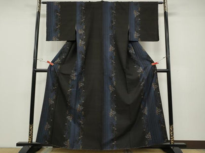 平和屋着物●本場大島紬　9マルキ　南天蔦の葉間道　正絹　逸品　CABD0358ut