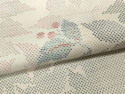 平和屋着物●本場大島紬　白大島　9マルキ　南天文　正絹　逸品　未使用　CABD0363ut