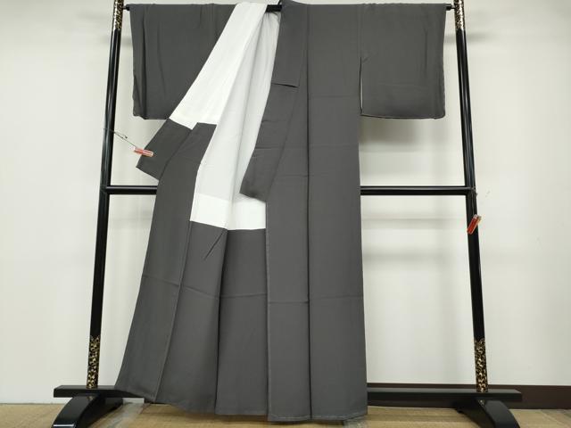 平和屋着物●ファッションデザイナー　HIROKO KOSHINO　コシノヒロコ 　色無地　霞地紋　紫鼠色　正絹　逸品　未使用　CABD0382ut