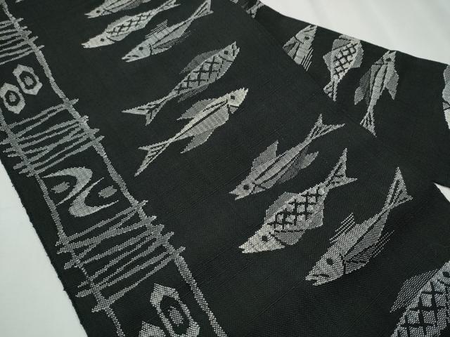 平和屋着物●八寸名古屋帯 魚 黒地 正絹 逸品 CABD0453hy