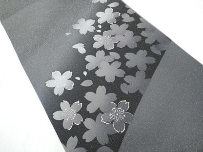 平和屋着物●太鼓柄袋帯　伊と幸　舞桜文　銀通し地　反端付き　正絹　逸品　CABD0531hy