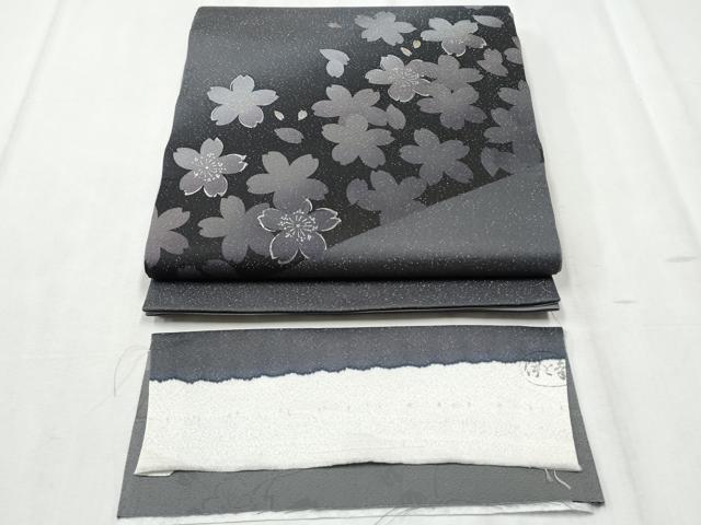 平和屋着物●太鼓柄袋帯　伊と幸　舞桜文　銀通し地　反端付き　正絹　逸品　CABD0531hy