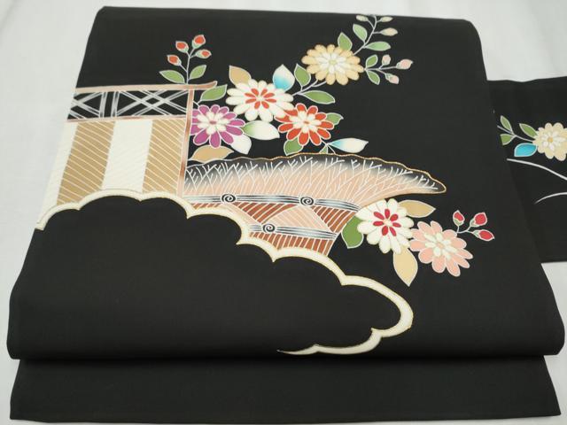 平和屋着物●塩瀬 九寸名古屋帯 駒刺繍 風景花文 黒地 金彩 正絹 逸品 CABD0577hy