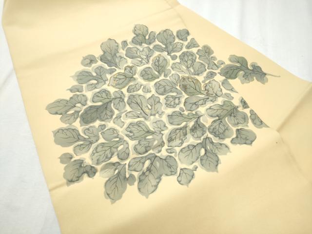 平和屋着物●塩瀬　九寸名古屋帯　手描き　駒刺繍　舞葉文　金糸　正絹　逸品　CABD0586hy