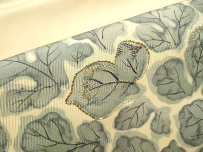 平和屋着物●塩瀬　九寸名古屋帯　手描き　駒刺繍　舞葉文　金糸　正絹　逸品　CABD0586hy