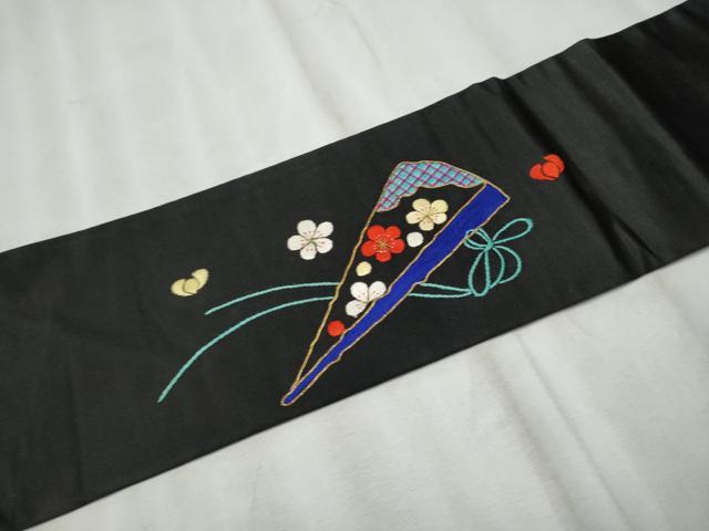 平和屋着物●アンティーク　大正ロマン　九寸名古屋帯　駒刺繍　総刺繍　扇面花文　黒地　金糸　正絹　逸品　CABD0614hy