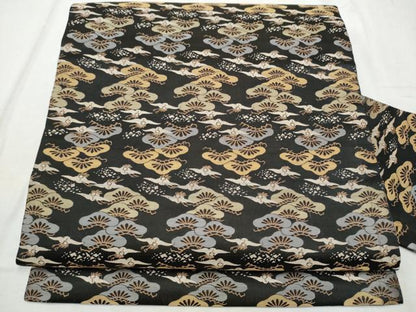 平和屋着物●全通柄　九寸名古屋帯　飛鶴松文　黒地　正絹　逸品　CABD0615hy