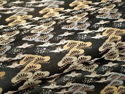 平和屋着物●全通柄　九寸名古屋帯　飛鶴松文　黒地　正絹　逸品　CABD0615hy