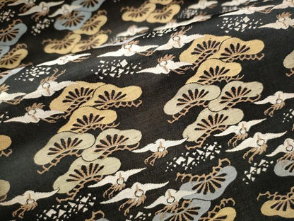 平和屋着物●全通柄　九寸名古屋帯　飛鶴松文　黒地　正絹　逸品　CABD0615hy