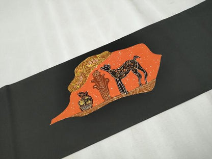 平和屋着物●塩瀬　九寸名古屋帯　人物文　黒地　金彩　正絹　逸品　CABD0666hy