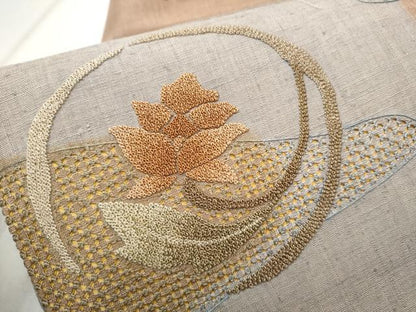 平和屋着物●中国三大刺繍　スワトウ相良刺繍　総刺繍　九寸名古屋帯　紬地　花唐草文　正絹　逸品　CABD0719hy