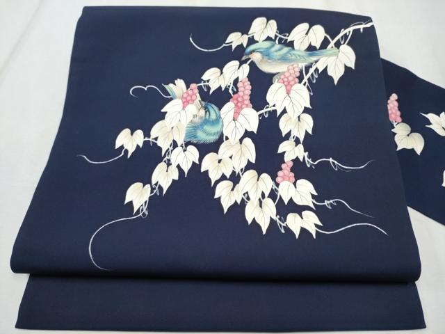 平和屋着物●塩瀬　九寸名古屋帯　手描き　休み鳥葡萄蔦の葉文　正絹　逸品　CABD0782hy