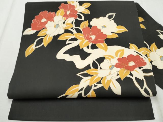 平和屋着物●塩瀬　九寸名古屋帯　枝椿　黒地　金彩　正絹　逸品　CABD0795hy