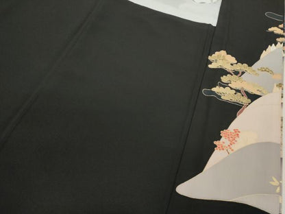 平和屋着物■豪華黒留袖　駒刺繍　飛鶴風景文　金彩　正絹　逸品　CABD0936ze