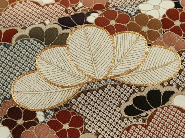 平和屋着物■豪華黒留袖　駒刺繍　松梅文　金彩　正絹　逸品　CABD0942ze