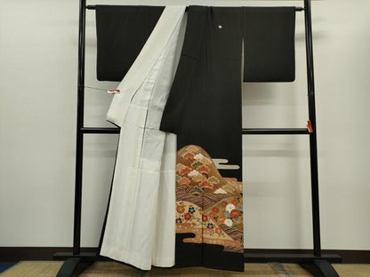 平和屋着物■豪華黒留袖 駒刺繍 遠山流水草花文 金彩 正絹 逸品 CABD1130ze