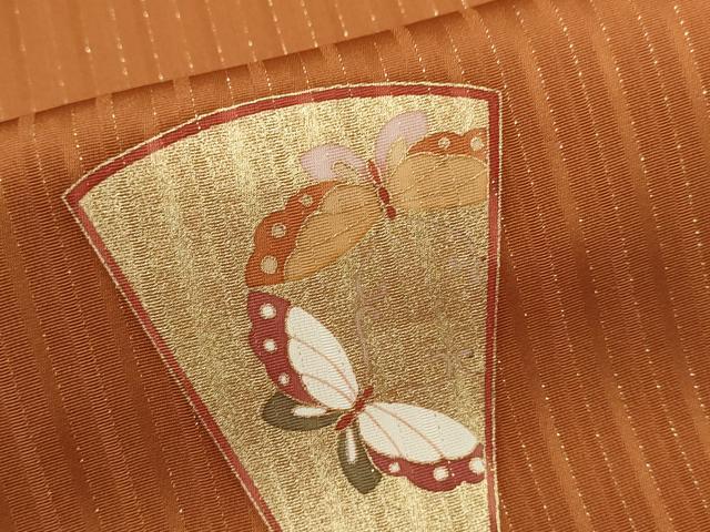 平和屋着物▼訪問着　作家物　駒刺繍　扇面舞蝶草花文　金通し地　正絹　逸品　未使用　CABD1180ze