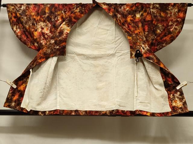 平和屋着物＃和装コート　霞花文　暈し染め　正絹　逸品　CABD1354in