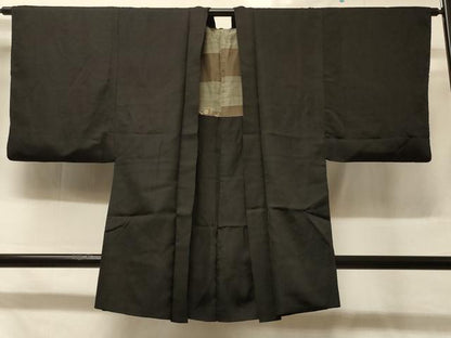 平和屋着物＃男性　羽織　黒地　正絹　逸品　CABD1358in