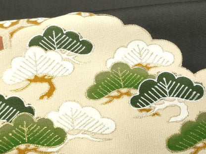 平和屋着物■豪華黒留袖　駒刺繍　尾長鳥花文　金彩　正絹　逸品　CABD1817fb