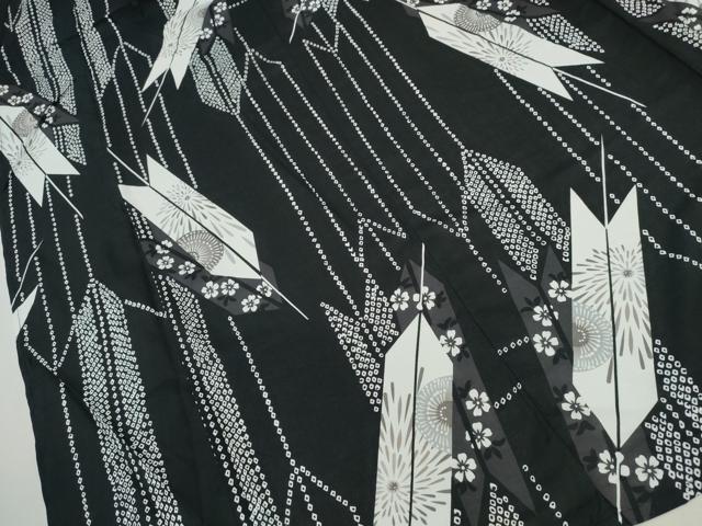 平和屋着物∴夏物 浴衣 矢羽根花火 黒地 綿 逸品 未使用 CABD2419ng
