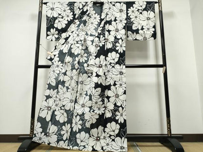 平和屋着物∴夏物 浴衣 綿紅梅 舞花尽くし 黒地 綿 逸品 CABD2530ng