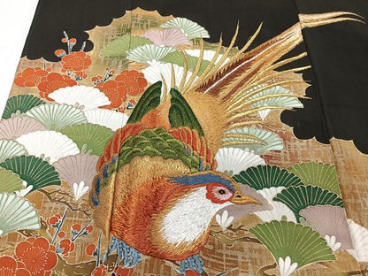 平和屋着物■豪華黒留袖　駒刺繍　尾長鳥枝松梅文　金彩　正絹　逸品　CABD3152xi