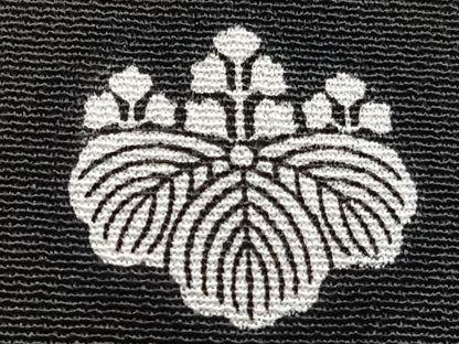 平和屋着物■豪華黒留袖　駒刺繍　尾長鳥枝松梅文　金彩　正絹　逸品　CABD3152xi