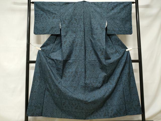 平和屋着物■本場大島紬 7マルキ 幾何学花文 正絹 逸品 CABD3580ev