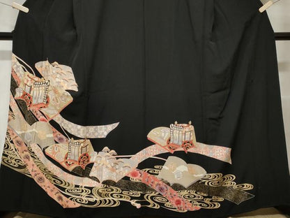 平和屋着物■豪華黒留袖　駒刺繍　御所車冊子草花文　金彩　正絹　逸品　CABD3774ev