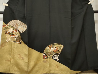 平和屋着物■豪華黒留袖　作家物　駒刺繍　飛鶴扇面松竹梅　金彩　正絹　逸品　CABD3863ev