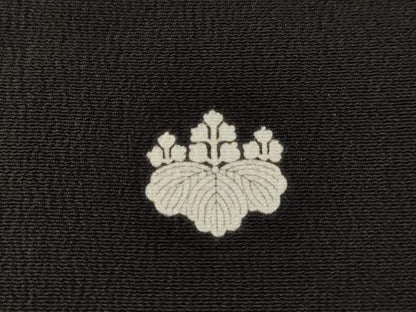 平和屋着物■豪華黒留袖　刺繍　松竹梅花鳥文　金彩　正絹　逸品　CABD3892ev