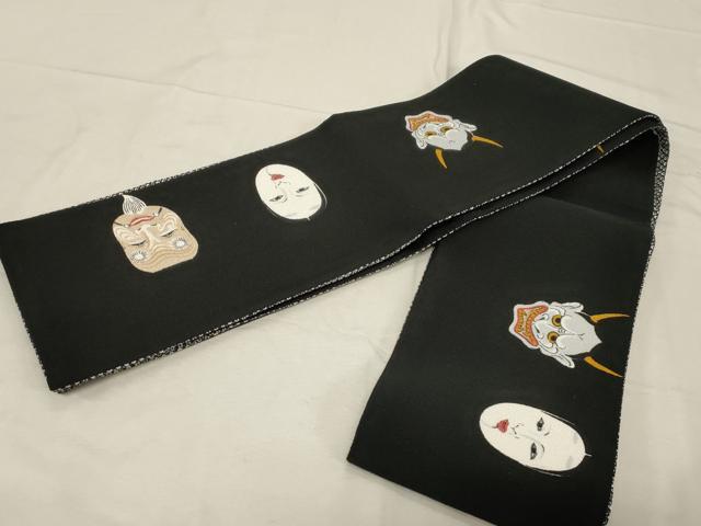 平和屋着物●半幅帯　手描き　能面　黒地　鬼しぼ縮緬　正絹　逸品　未使用　CABD4230dy
