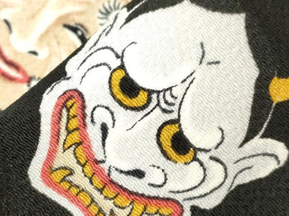 平和屋着物●半幅帯　手描き　能面　黒地　鬼しぼ縮緬　正絹　逸品　未使用　CABD4230dy